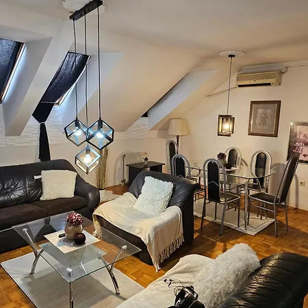 Urban Sajam Apartment